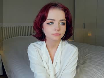 webcam girl summer_foliage live cam image #9846663