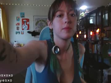 webcam couple bigeyesxo live cam image #8140486