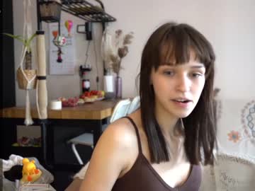 webcam girl diruriru live cam image #8922107