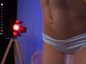 webcam girl lucie_beltran live cam image #11779258