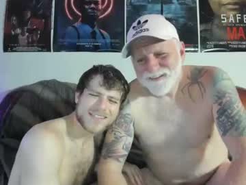 webcam man mp_otterpop live cam image #1956261