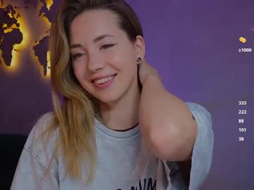 webcam girl emmi_rosee live cam image #12025168
