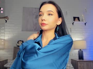 webcam girl riskyproject live cam image #8283432