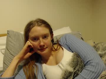 webcam girl dominiquemystique live cam image #4203835