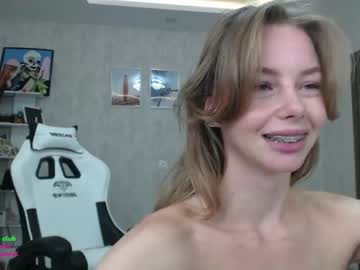 webcam girl elli_harmon live cam image #7284463