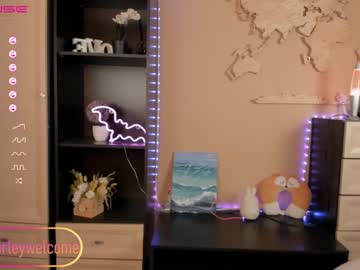 webcam girl shirleywatson live cam image #5534970