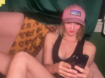 webcam girl kaileeshy live cam image #8183174