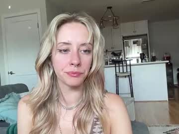 Cam for lilysirenblue