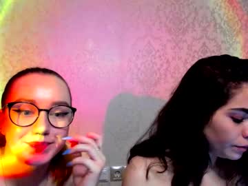 webcam girl hot_chill__ live cam image #3114735