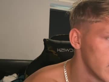 webcam man jameswell0318 live cam image #10783744