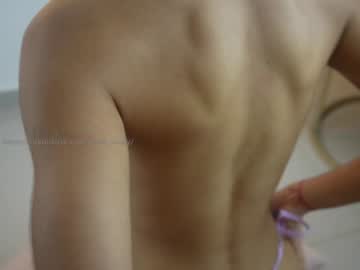 webcam girl shena_nomy live cam image #10533799