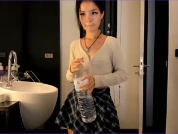 webcam girl akino_17 live cam image #2547514