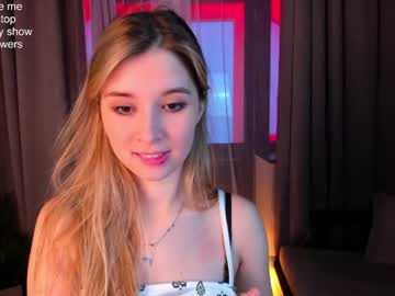 webcam girl milablush live cam image #4832764