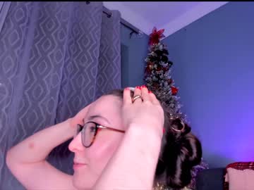webcam girl littlee33 live cam image #7978176