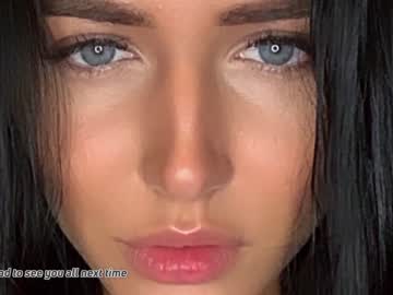 webcam girl cherry_beauty live cam image #3577417