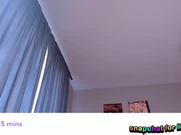 webcam girl vivian_qwerty live cam image #12695569