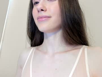 webcam girl snowww_white live cam image #10329931
