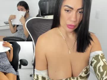 webcam couple emillybrowm live cam image #10212275