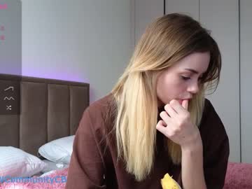webcam girl sky_magic live cam image #8960295