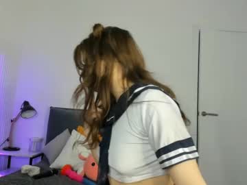 webcam girl jenie_fire live cam image #10113212