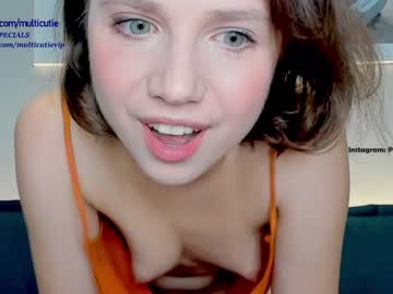 webcam girl stellawells live cam image #4161190
