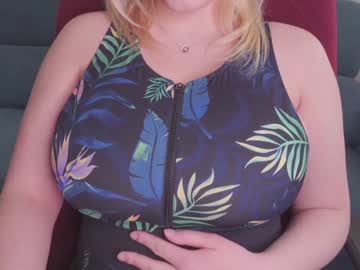 webcam girl aveksmr live cam image #2244990