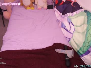 webcam girl evelynpiers live cam image #3395285