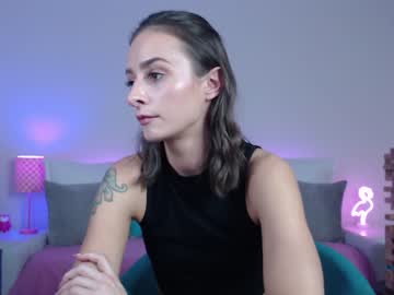 webcam girl holihurricane live cam image #685818
