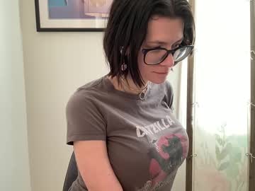 webcam girl naomi_reah live cam image #11896393