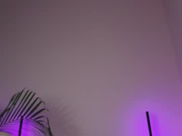 webcam girl strawberryjamx live cam image #5293794