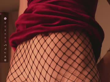 webcam girl girl_i_am live cam image #12942185