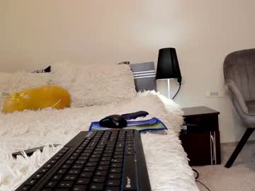 webcam girl berry_pie live cam image #1704777