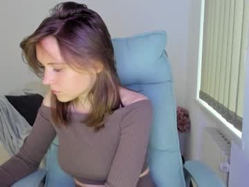 webcam girl mia_muah live cam image #3456770