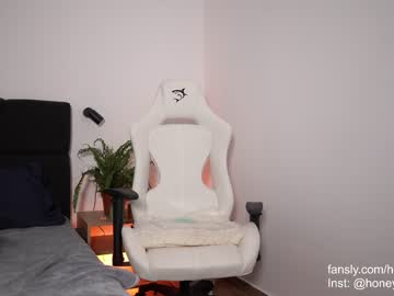 webcam girl honeyyykate live cam image #9420689