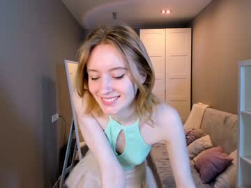 webcam girl silver_gin live cam image #9156452