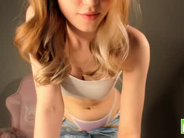 webcam girl brittcubitt live cam image #8964473