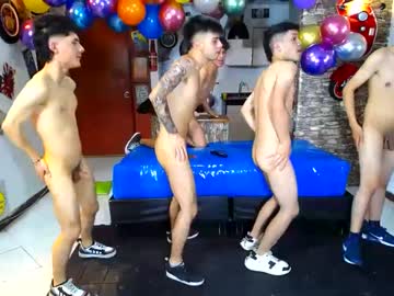 webcam man goldenyoi live cam image #7827958