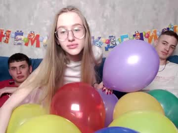 webcam couple triple_crystal live cam image #438684
