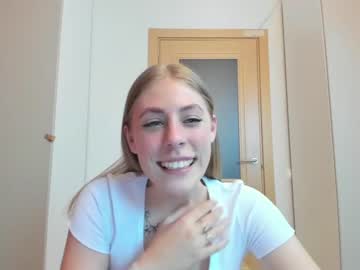 webcam girl _strawbeerry_ live cam image #5854850