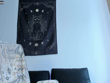 webcam girl mollycemma live cam image #11560974