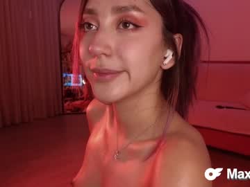 webcam girl maxine_8 live cam image #7481493