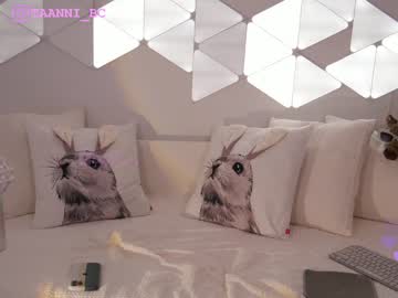 webcam girl taanni_bc live cam image #7062521