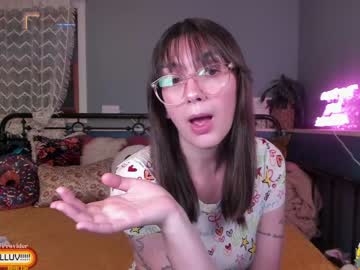 webcam girl daydreamur_gurl live cam image #9274016