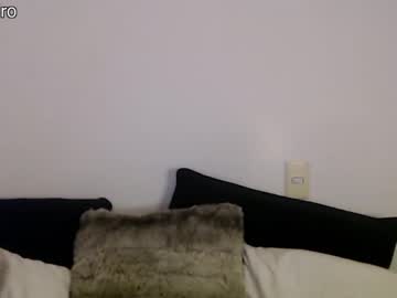 webcam girl dronae live cam image #6542575