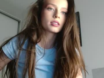 webcam girl isia_slay live cam image #3197751
