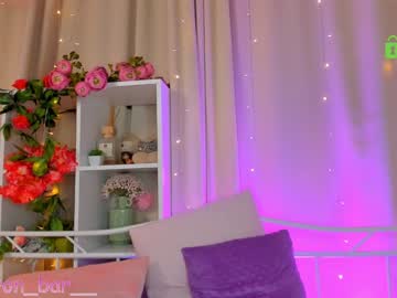 webcam girl annbarby live cam image #1937299