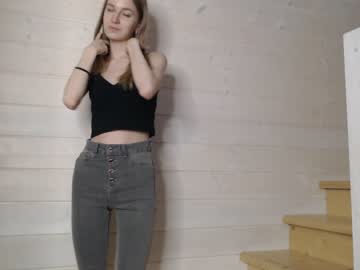 webcam girl princess__aurora live cam image #4977642