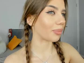 webcam girl jenie_fire live cam image #12098835