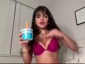 webcam girl poutyselena live cam image #10556934