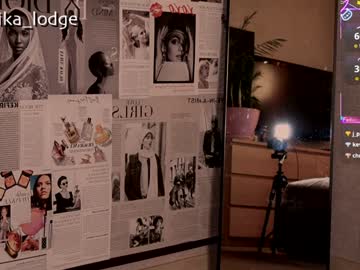 webcam girl nika_lodge live cam image #12531323